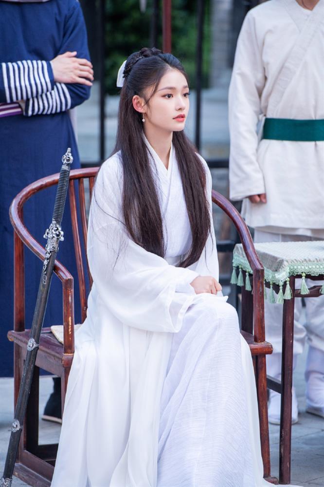 Lâm Duẫn hóa Tiểu Long Nữ: Có đẹp hơn Lưu Diệc Phi, Lý Nhược Đồng?-3