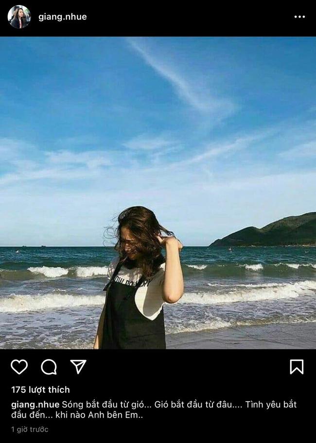 Vợ Xuân Trường lộ vòng 2 lùm lùm, fans chúc chàng Híp lên chức-2