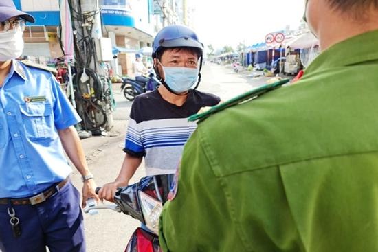 8 tỉnh, thành miền Tây kéo dài Chỉ thị 16 thêm 7-14 ngày