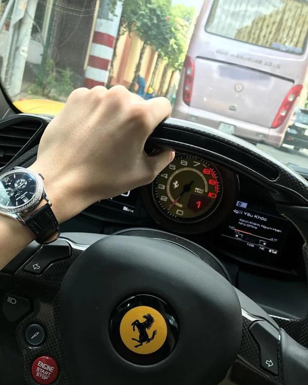 Quà khủng của rich kids Việt: Siêu xe 70 tỷ, hàng hiệu nhiều vô biên-24