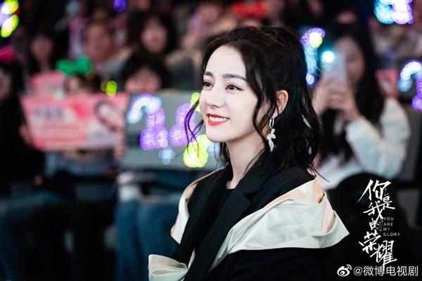 Địch Lệ Nhiệt Ba được khen nức nở, Triệu Lệ Dĩnh và Cúc Tịnh Y gây tranh cãi-1