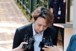'Hoàng tử gác mái' Park Yoo Chun bị quản lý lật mặt, dọa 'bóc phốt'