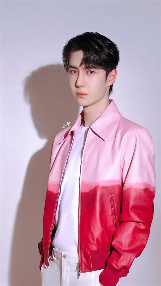 Hành trình hô biến của Vương Nhất Bác mỗi khi thả xích MV mới-4