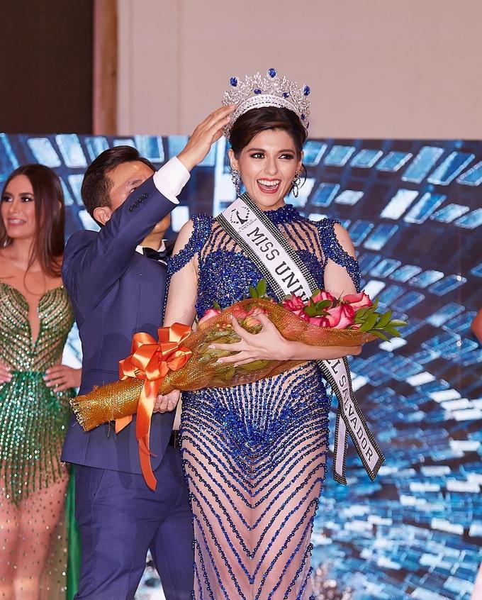 Tân Hoa hậu Hoàn vũ El Salvador chỉ cao 1m64, body lực sĩ-1