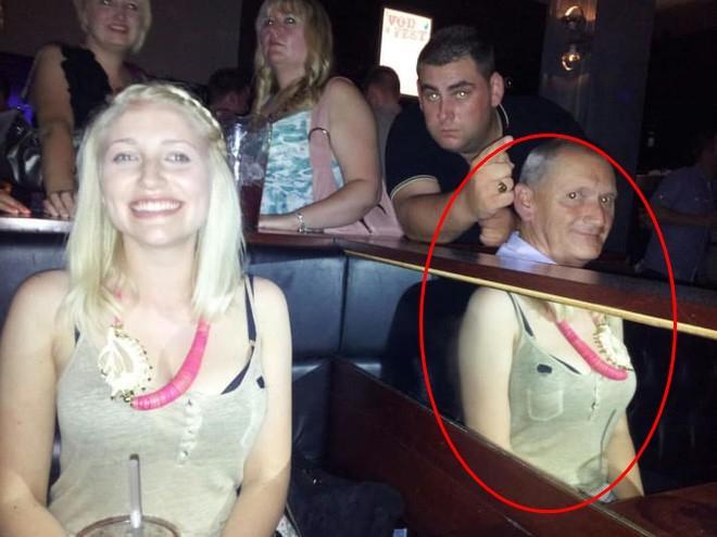 Xem là LÚ: Cánh tay lạ trong khung hình nhóm bạn 2k3 là của ai?-16