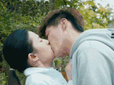 Ngô Diệc Phàm lộ bản chất mê gái từ phim ra đời, đồng nghiệp hết vía-6