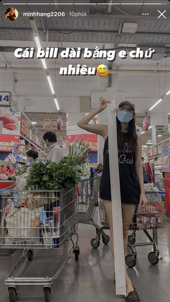 Minh Hằng gây choáng khi khoe hóa đơn đi siêu thị dài 1m7-1