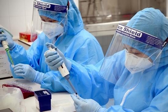 Sáng 3/8: Thêm 3.563 ca Covid-19 trong nước, TP.HCM nhiều nhất