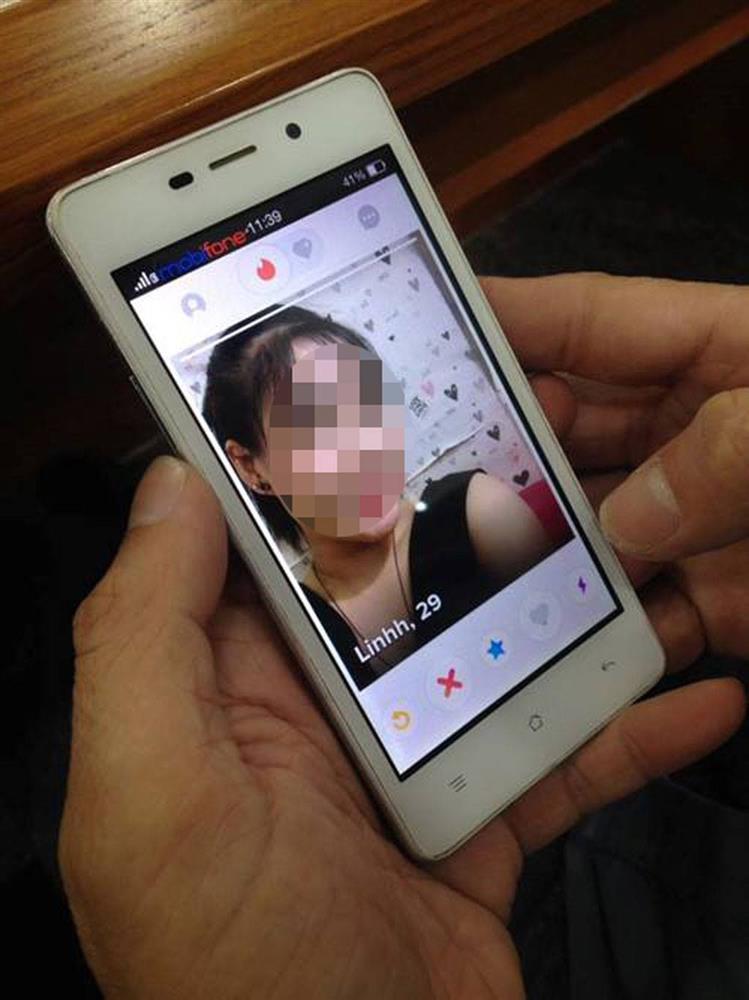 Thanh niên tỏ tình bị gái xinh phang phũ dù 2 đứa vừa cùng qua đêm-1