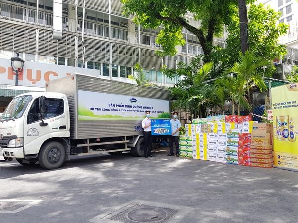 Sinh nhật 45 năm, Vinamilk tặng quà nhằm trợ giá người tiêu dùng-5