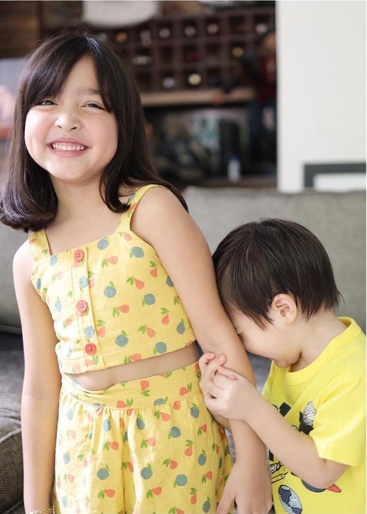 Mỹ nhân đẹp nhất Philippines khoe ảnh 2 con đẹp như tranh vẽ-2