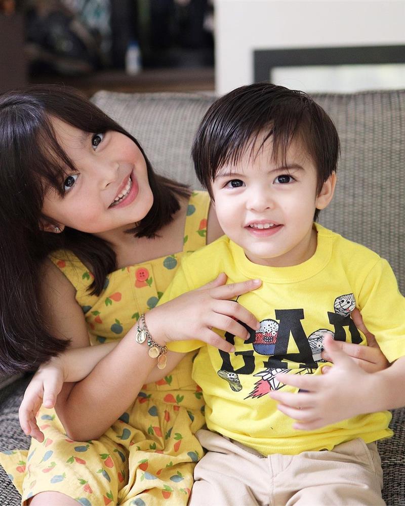 The most beautiful beauty in the Philippines shows off pictures of her two picturesque children-3