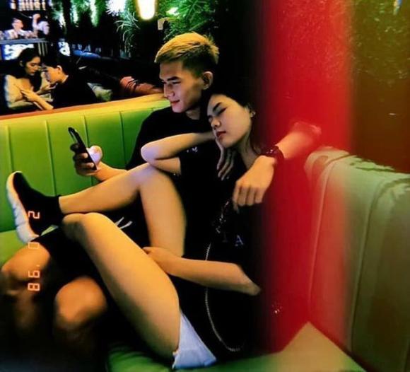 Đường tình đẫm lệ của Ngọc Trinh trước khi cạo đầu quy y-6