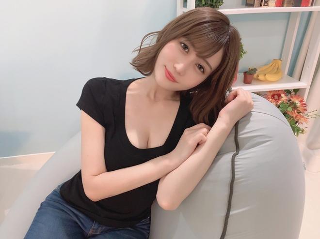 Top 20 sao phim 18+ xuất sắc nửa đầu 2021: Nữ thần vẫn bị lấn át-6