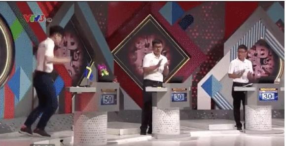 Nam sinh Olympia sau loạt phốt coi thường khán giả, kể chuyện quan hệ với bạn gái?-3