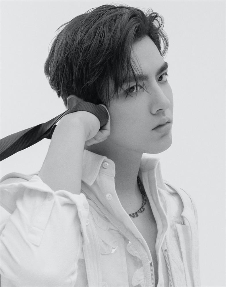 Thẩm vấn Ngô Diệc Phàm: Gào khóc, kể bí mật showbiz dài chục trang-2