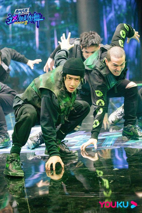 Vương Nhất Bác trong Street Dance of China 4 có gì mới?-5