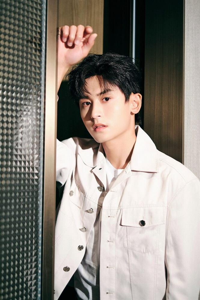 Rộ tin nam thần đam mỹ Trương Triết Hạn đã đính hôn-3