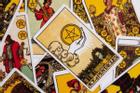 Bói bài Tarot thứ 5 ngày 5/8/2021: Nỗ lực sẽ được đền đáp