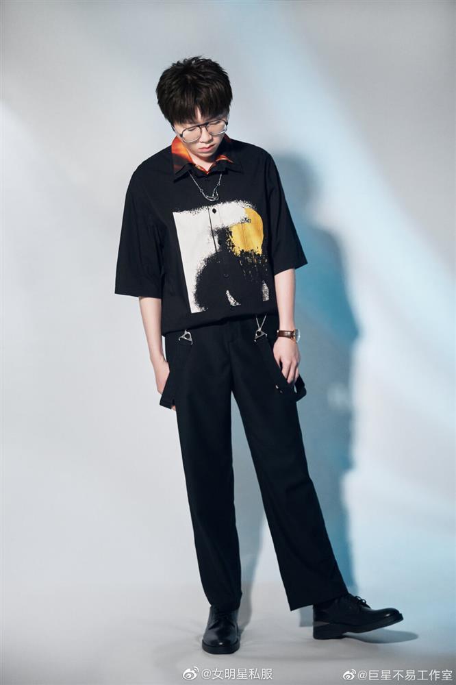 Phận nữ nhi, Địch Lệ Nhiệt Ba vẫn cân đẹp đồ unisex đụng hàng dàn nam thần-4