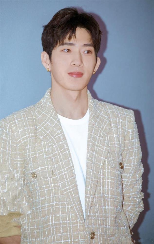 Phận nữ nhi, Địch Lệ Nhiệt Ba vẫn cân đẹp đồ unisex đụng hàng dàn nam thần-10