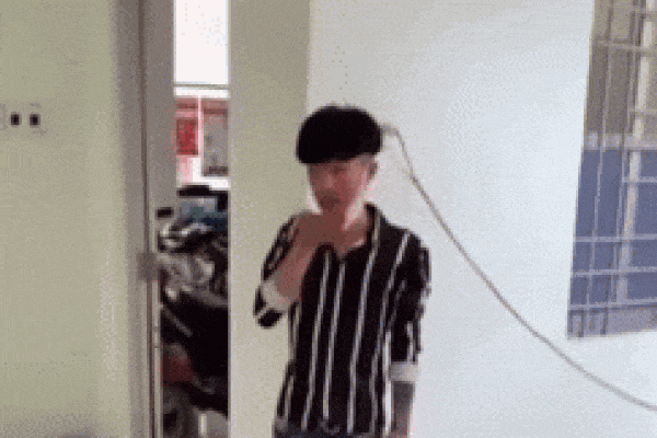 Tung tăng mùa dịch, thiếu niên tinh tướng: Công an mà sợ à?-2