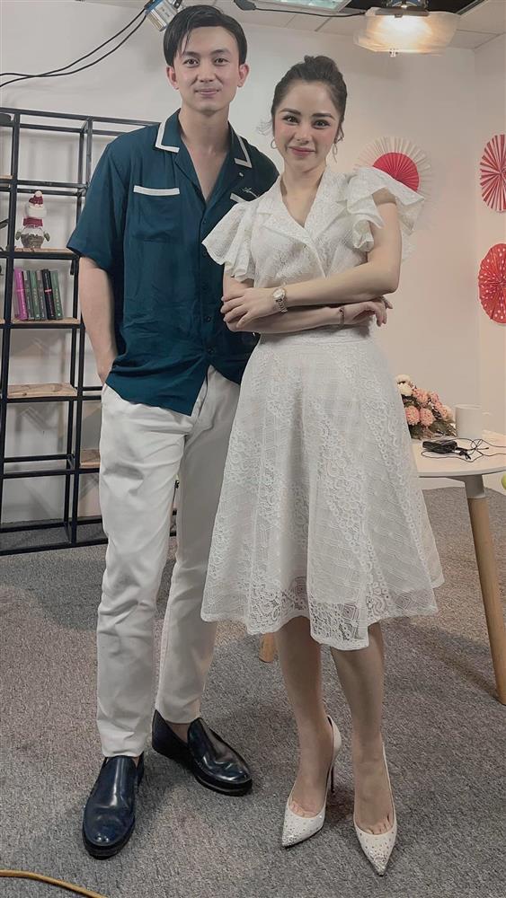 Người yêu 1m5 - Huỳnh Anh 1m8: Mặc gì để đôi lứa xứng đôi?-6