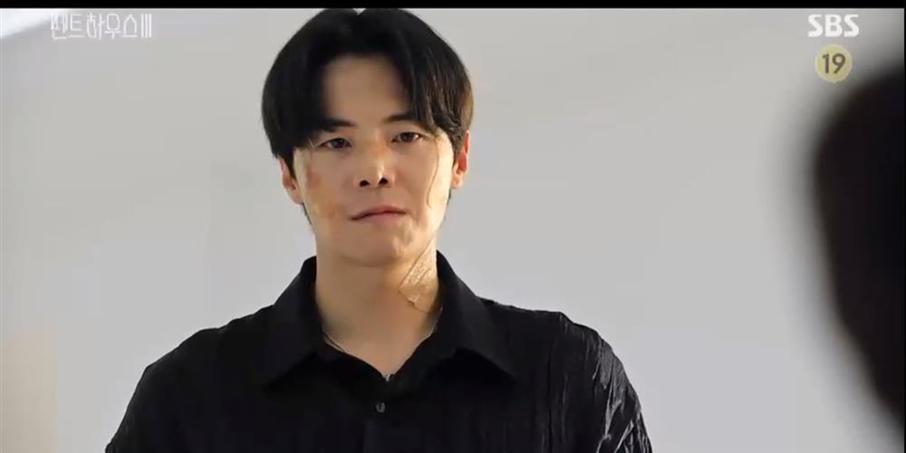 Penthouse 3 tập 9: Bà cả Shim báo thù, Joo Dan Tae và Seo Jin lên thớt-4