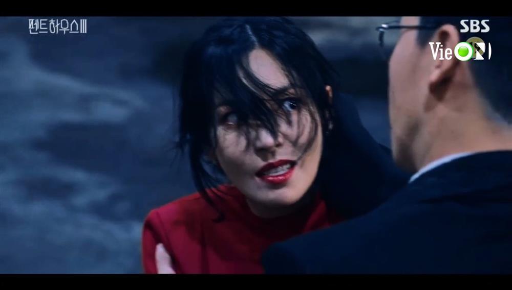 Penthouse 3 tập 9: Bà cả Shim báo thù, Joo Dan Tae và Seo Jin lên thớt-16