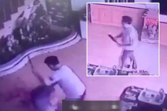 Clip: Gã đàn ông chém điên cuồng người phụ nữ trong nhà nghỉ