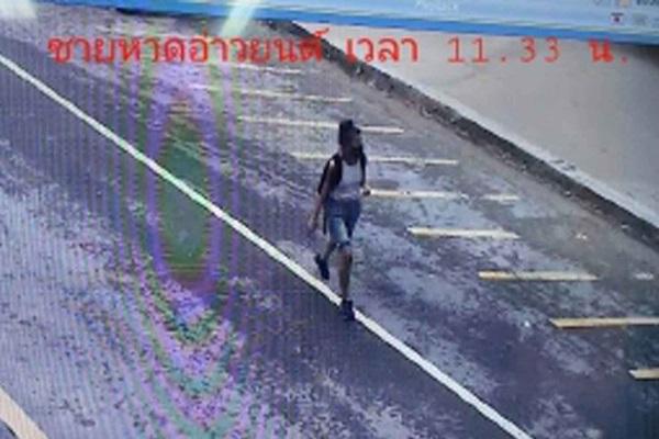 Khu chợ nổi ở Thái Lan vắng bóng người vì Covid-19-1