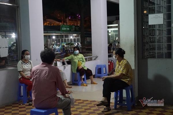 TP.HCM tổ chức tiêm vắc xin Covid-19 lúc nửa đêm-14