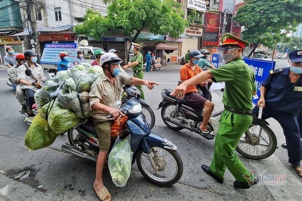 Ngày đầu Hà Nội siết lý do ra đường, ùn xe cục bộ đầu giờ sáng-2