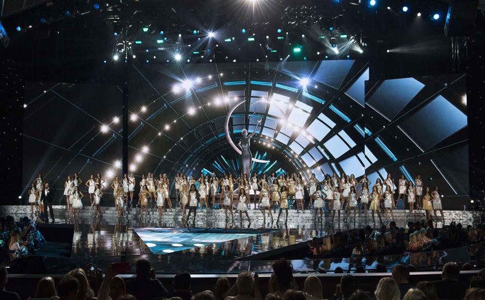 Sân khấu Miss Universe các năm: HHen Niê quá may khi thi 2018-6