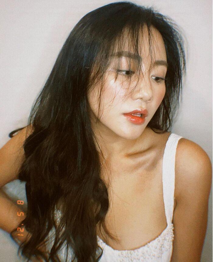 Văn Mai Hương chiêu đãi hình nội y nóng mắt tại gia-7