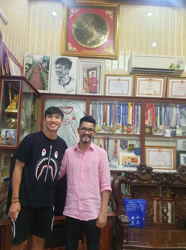 Doãn Hải My khoe em trai cao lớn, Đoàn Văn Hậu hành động chú ý-7