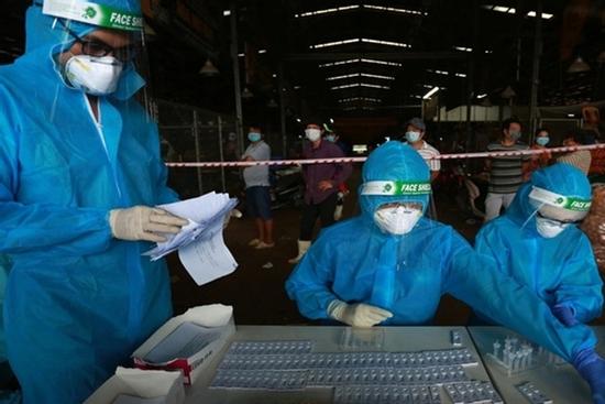 TP.HCM: Biểu đồ F0 dần đi ngang sau hơn 2 tháng giãn cách các cấp độ