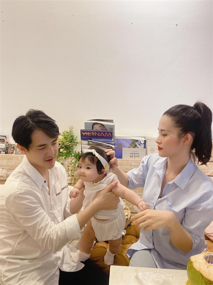 Đông Nhi xúc động khi vô tình nhìn lại đám cưới thế kỷ-7