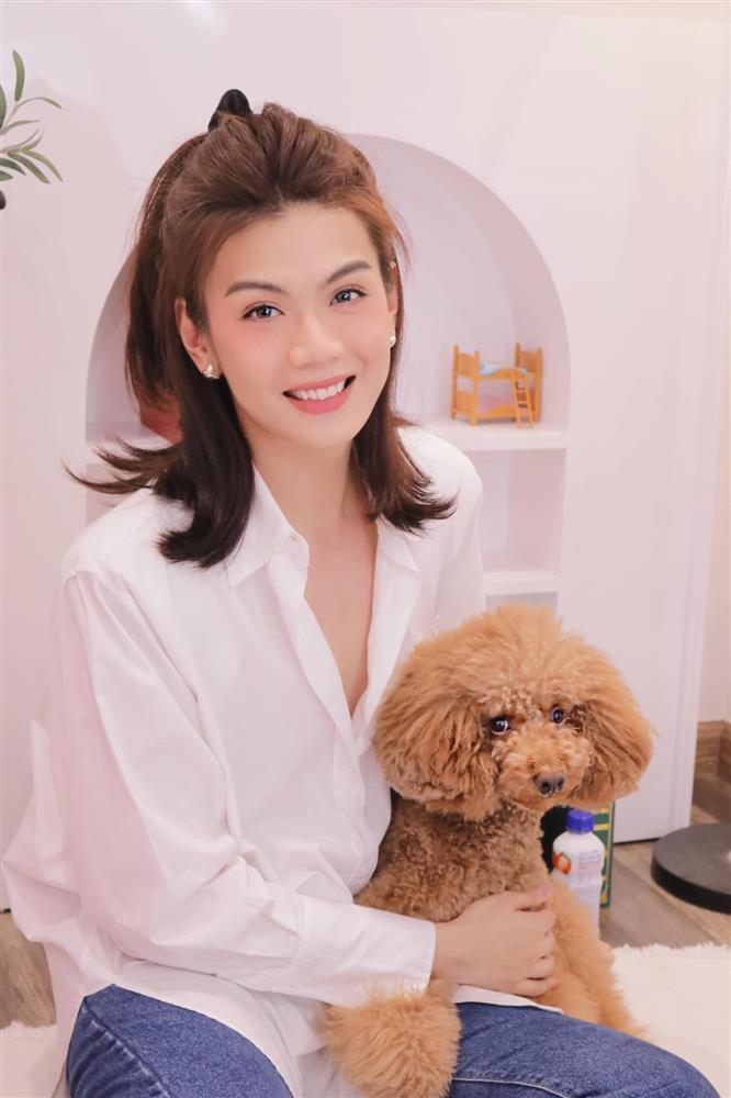 Đào Bá Lộc đeo corset khoe eo thon chị em nhìn khóc thét-4