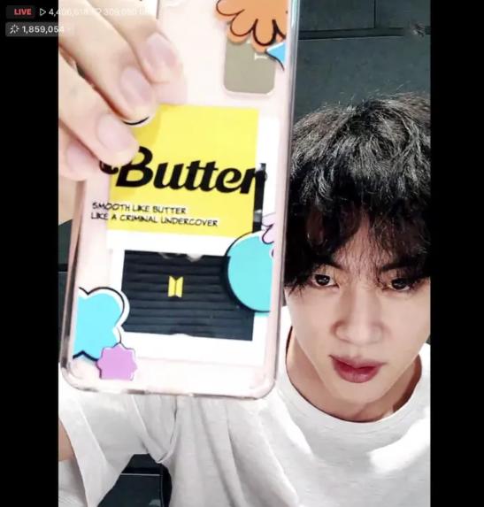 Jin bật mí loạt thông tin đắt giá về nghệ sĩ ngoại quốc sắp kết hợp với BTS-3