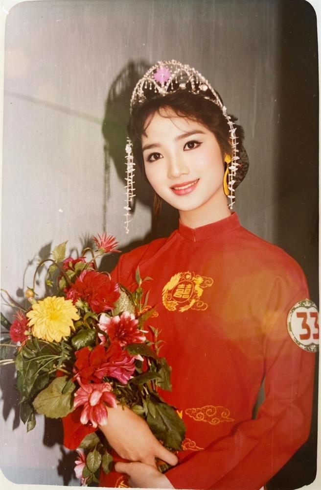 Vẻ đẹp sắc nước hương trời của dàn hoa hậu Việt thập niên 90-2
