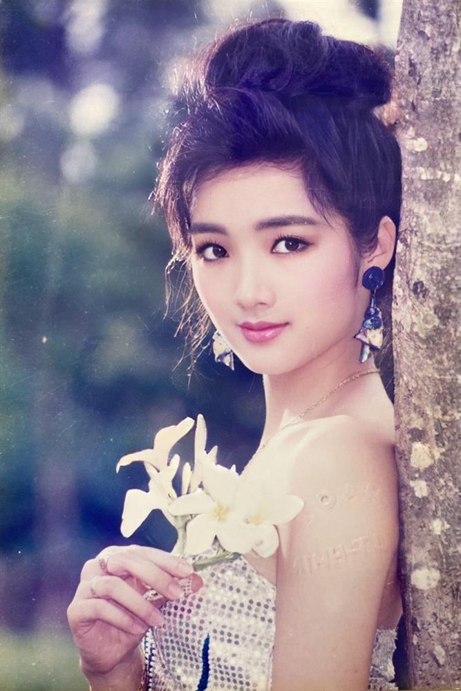 Vẻ đẹp sắc nước hương trời của dàn hoa hậu Việt thập niên 90-5