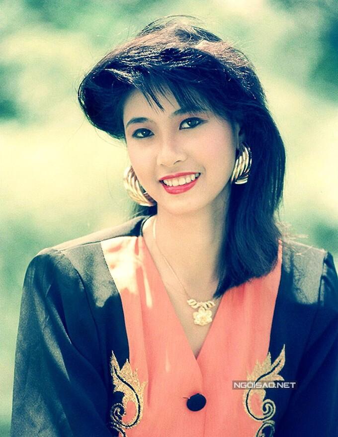 Vẻ đẹp sắc nước hương trời của dàn hoa hậu Việt thập niên 90-14