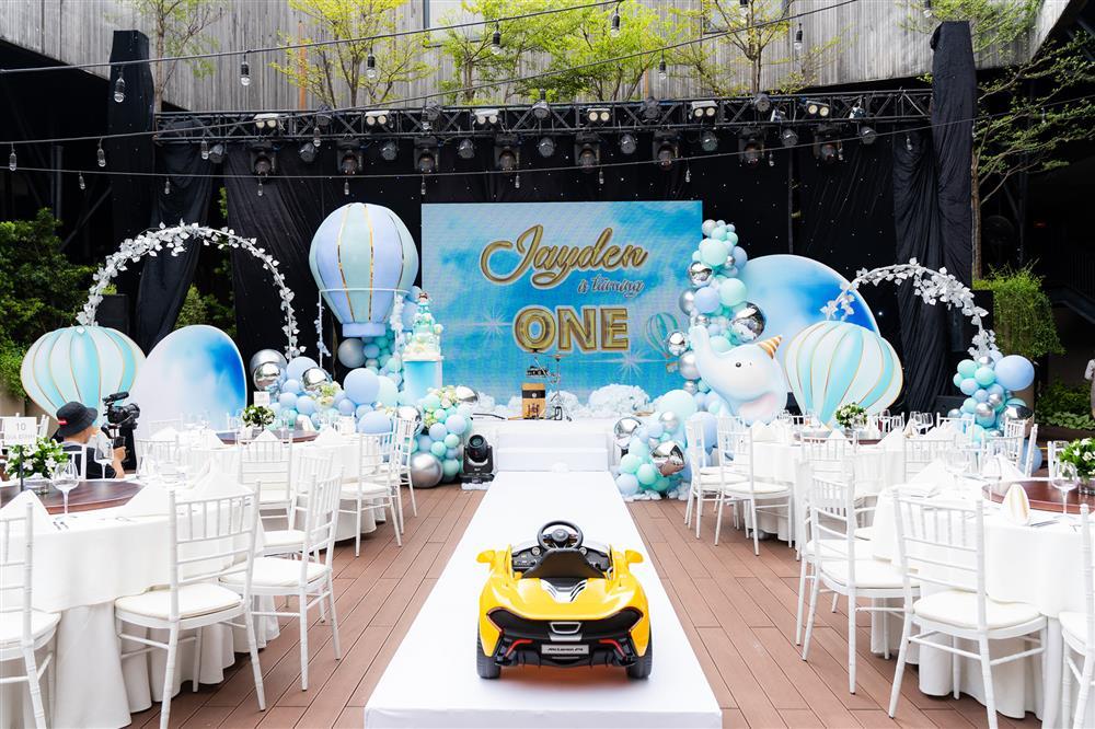 Hơn 1 tuổi, cháu ngoại Minh Nhựa có cuộc sống chuẩn rich kid-4