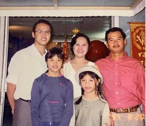 Shark Khoa khoe mẹ ngày trẻ, nhan sắc xế chiều được chú ý hơn-3