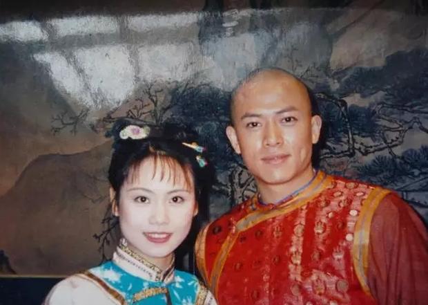 2 bạn giang hồ của Triệu Vy trong Hoàn Châu Cách Cách ngoài đời ra sao?-5