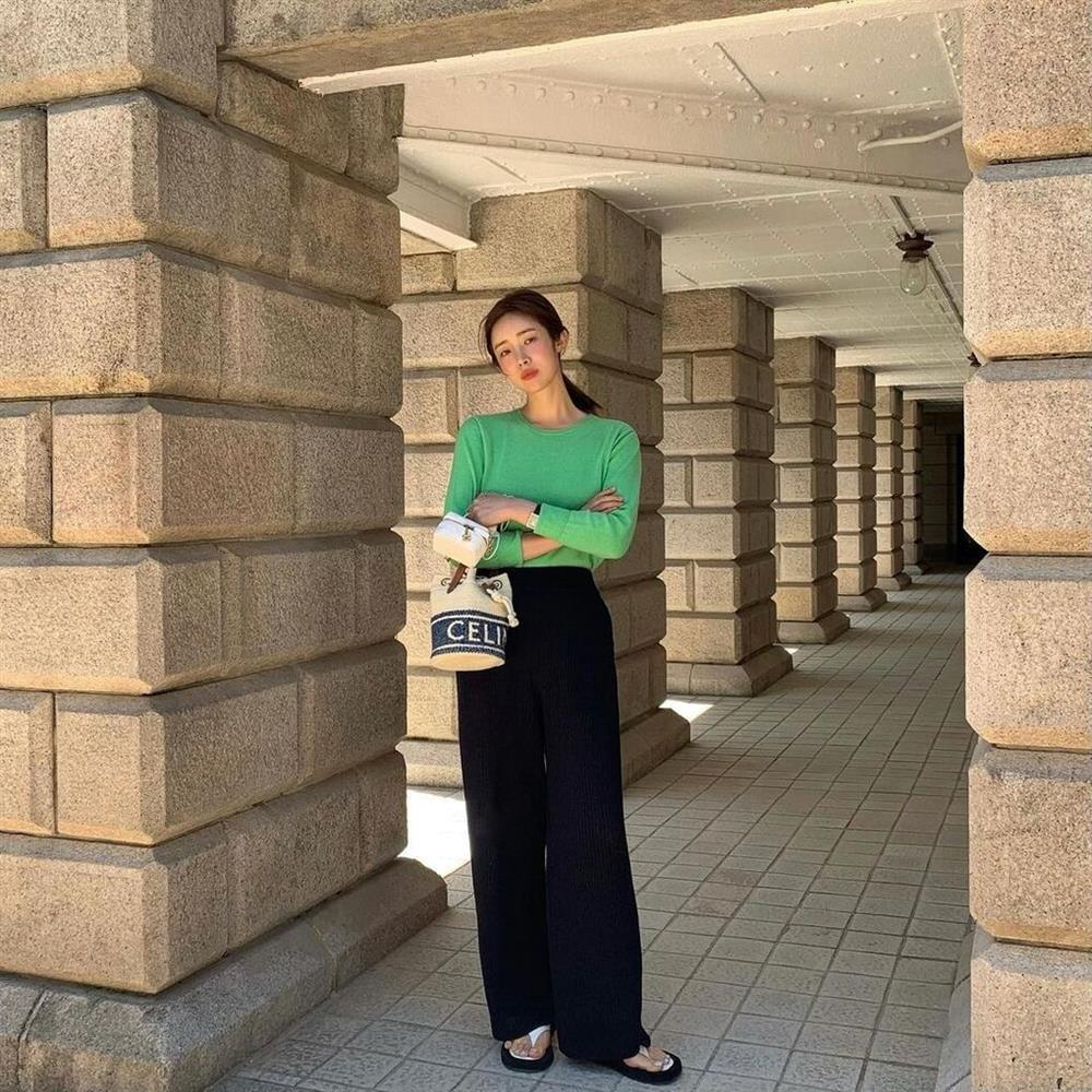 Thiều Bảo Trâm, Joy (Red Velvet) mặc xanh lá khó xa lánh vì quá đẹp-7