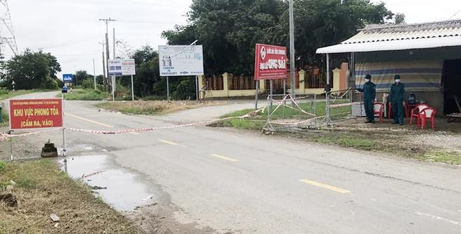 Đình chỉ công tác chủ tịch xã lơ là phòng dịch-1