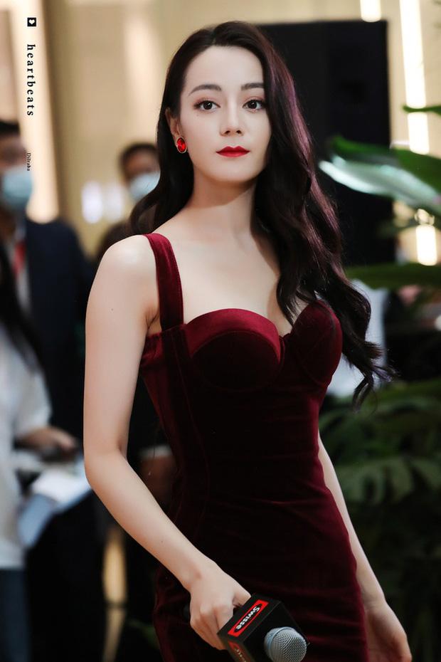 Nhiệt Ba lột xác ngoạn mục sau 5 năm cả visual lẫn khí chất-3