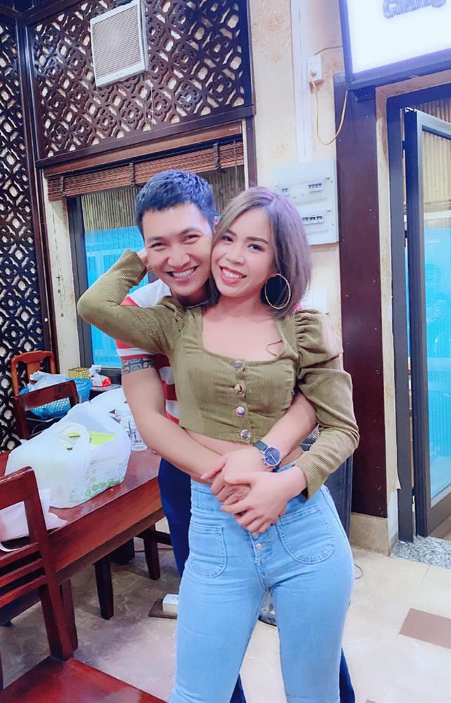 Mạnh Trường bảo vệ vợ khi bị netizen so sánh với Phương Oanh-6